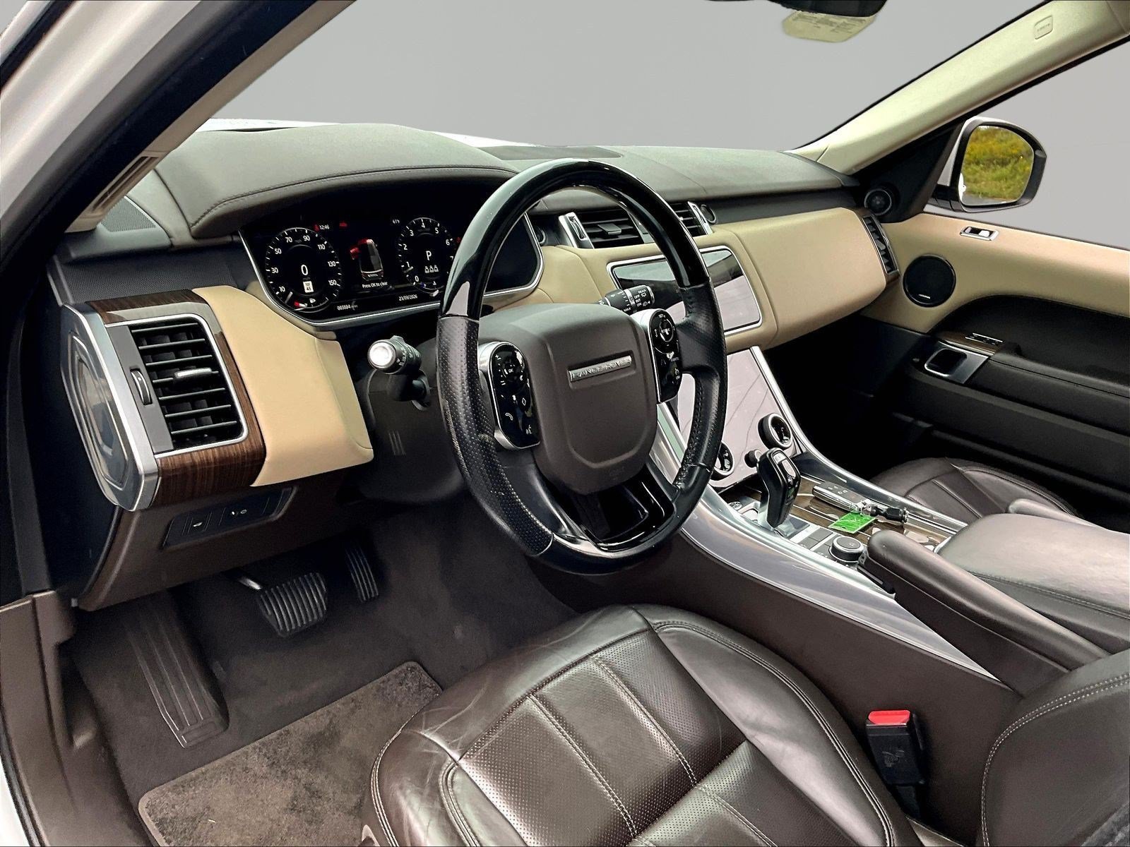 Used 2018 Land Rover Range Rover Sport HSE AWD/4WD image 17