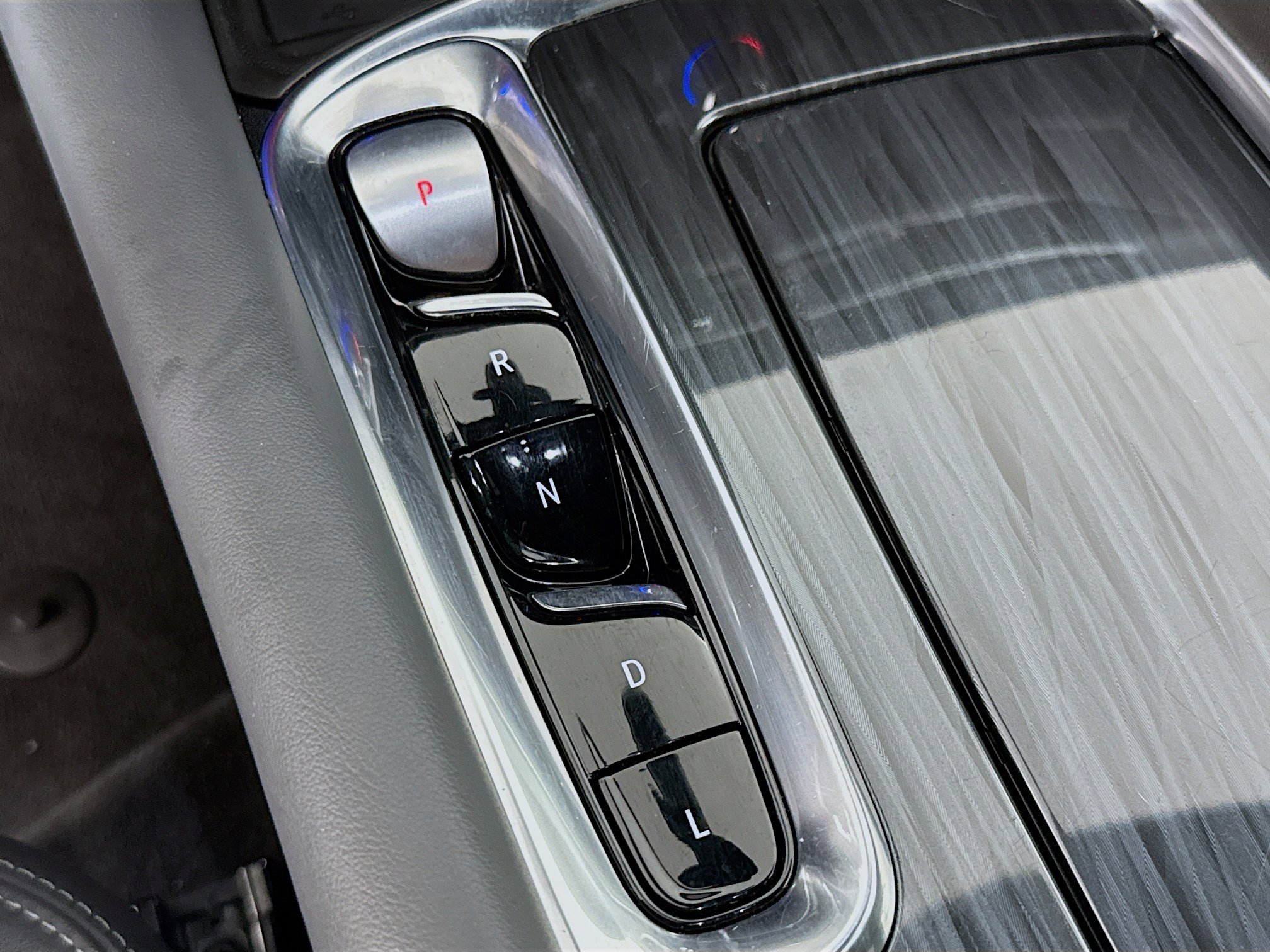 Used 2024 Buick Enclave Premium image 19