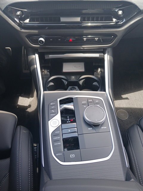 New 2026 BMW 330i Sedan w/ M Sport Package RWD image 18