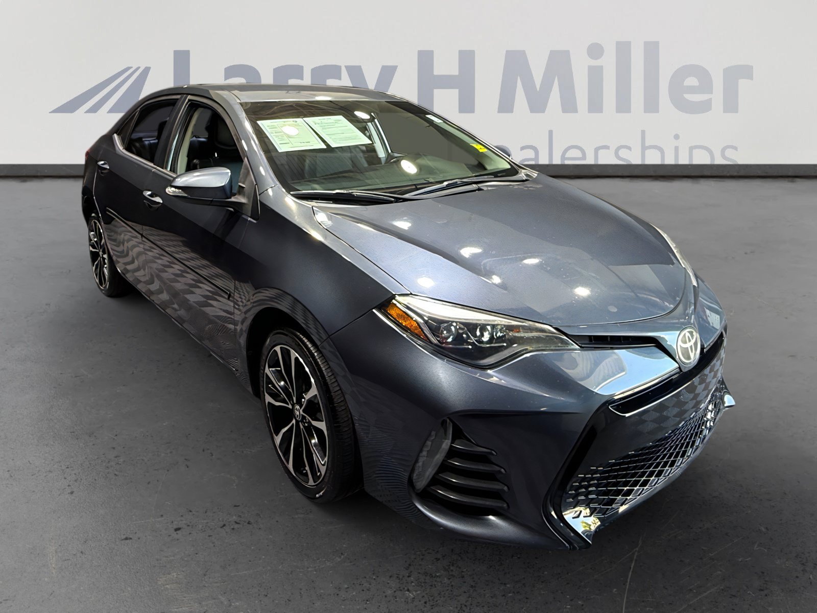 Used 2019 Toyota Corolla SE w/ Carpet Mat Package (TMS) FWD image 7