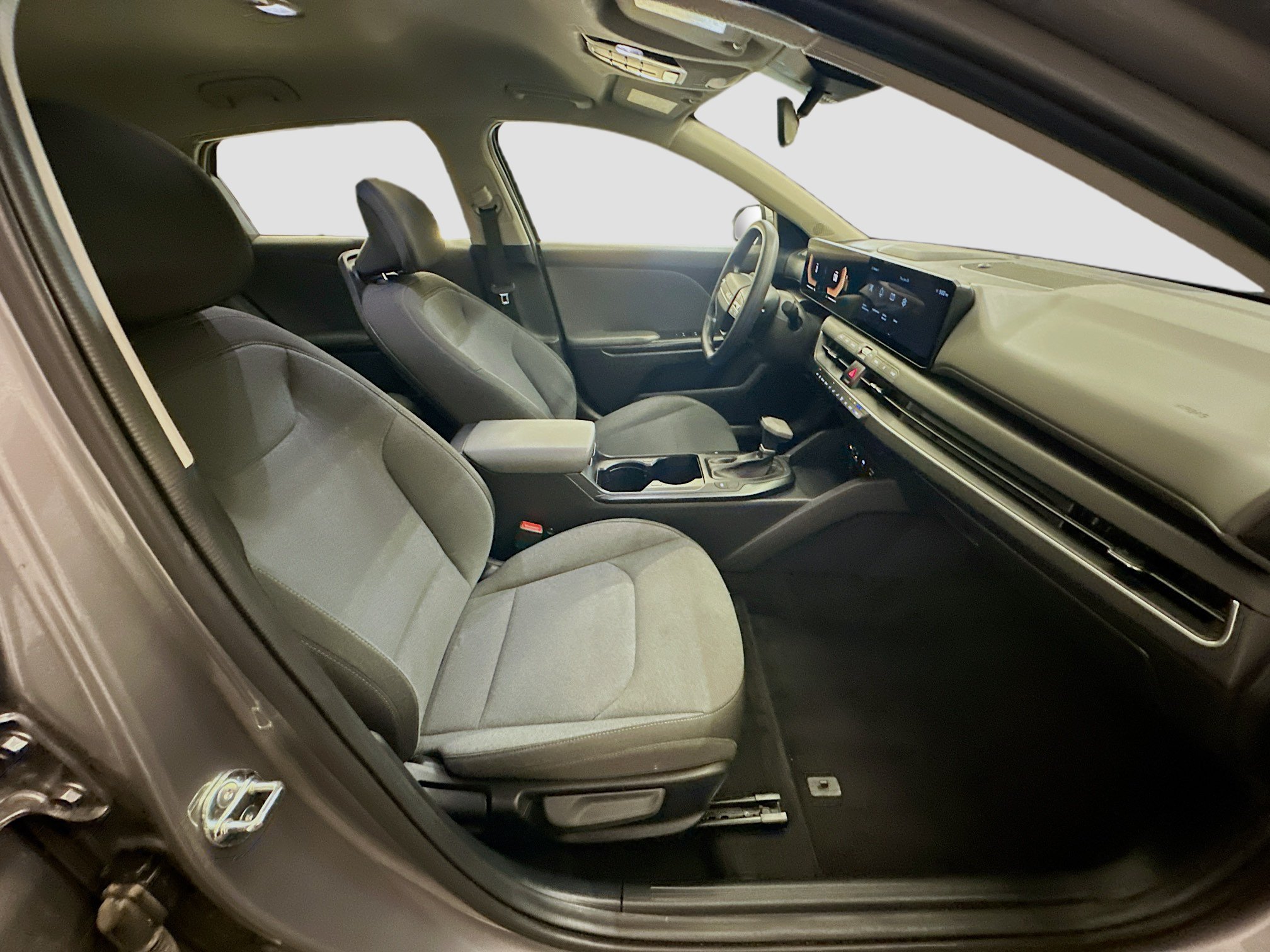 Used 2025 Kia K4 FWD image 31