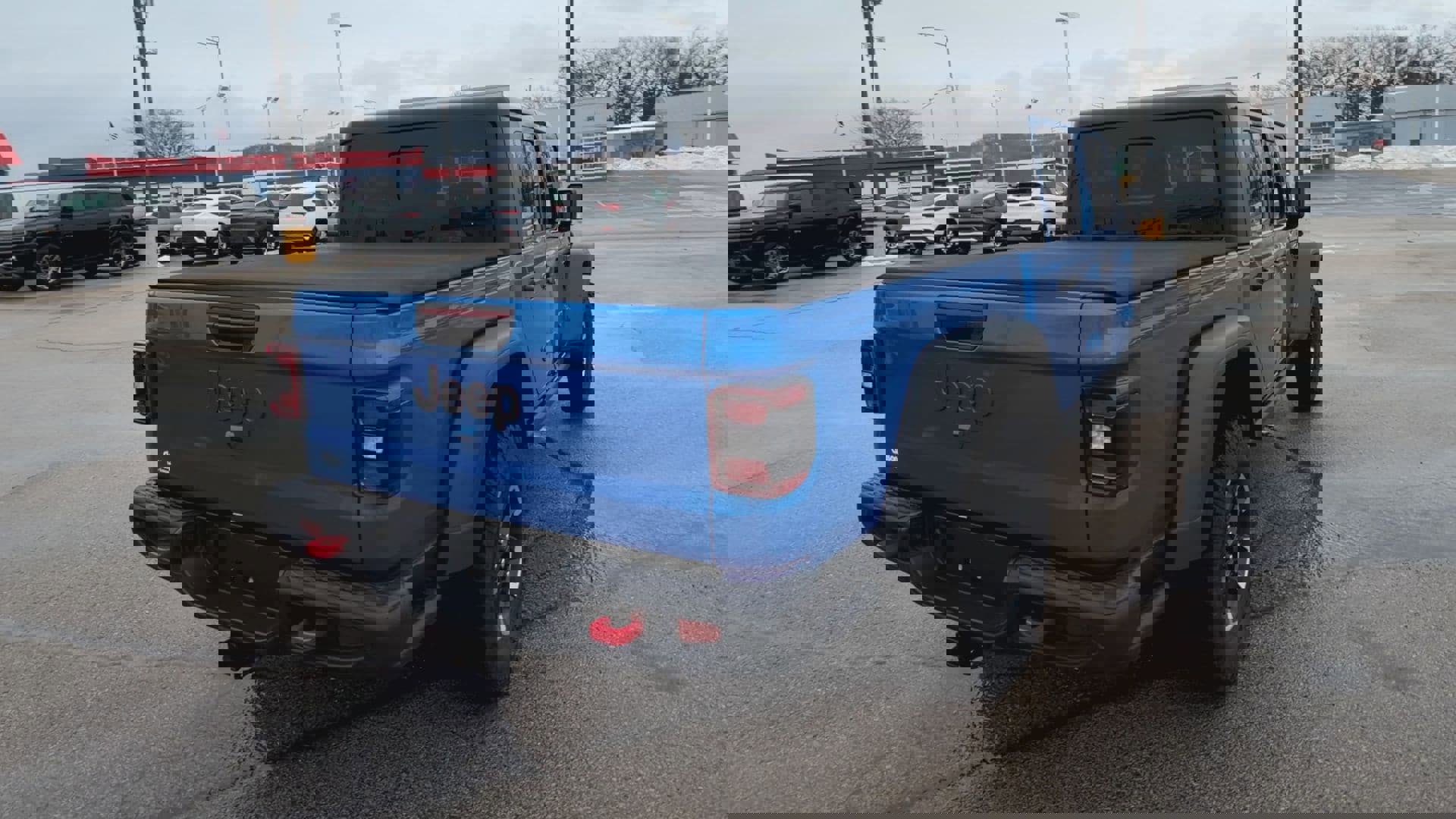 Used 2024 Jeep Gladiator Rubicon w/ Technology Group image 8