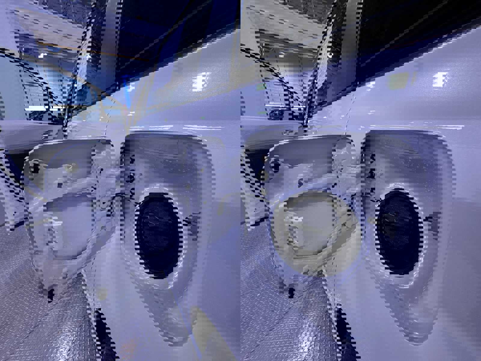 Used 2025 Toyota Sienna XLE w/ XLE Plus Package image 40