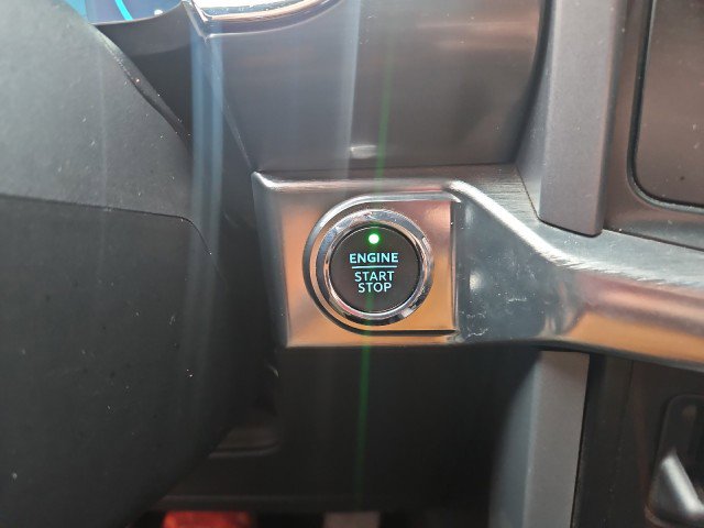 Used 2023 Ford F150 Lariat w/ FX4 Off-Road Package image 20