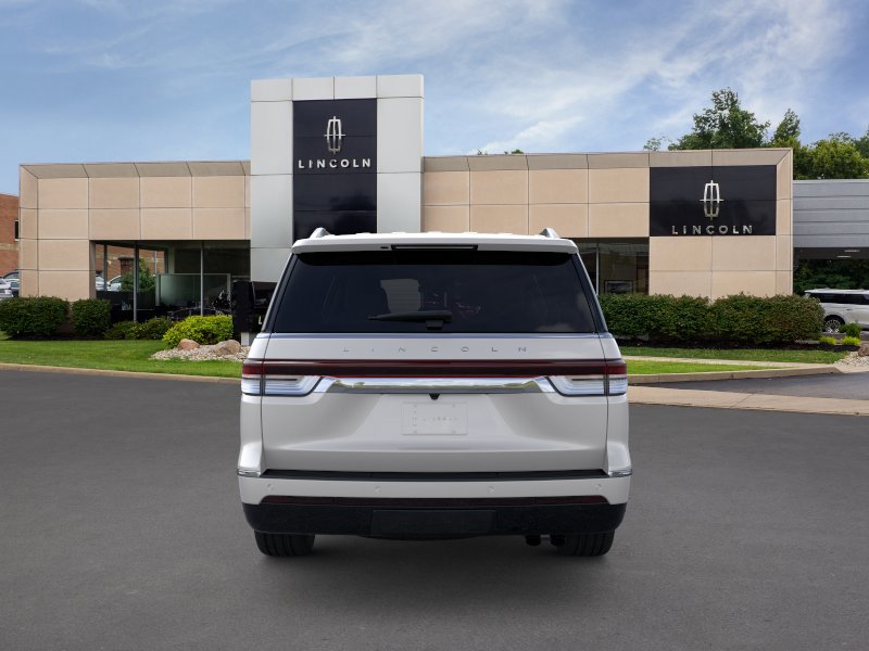 New 2024 Lincoln Navigator L Reserve AWD/4WD image 6