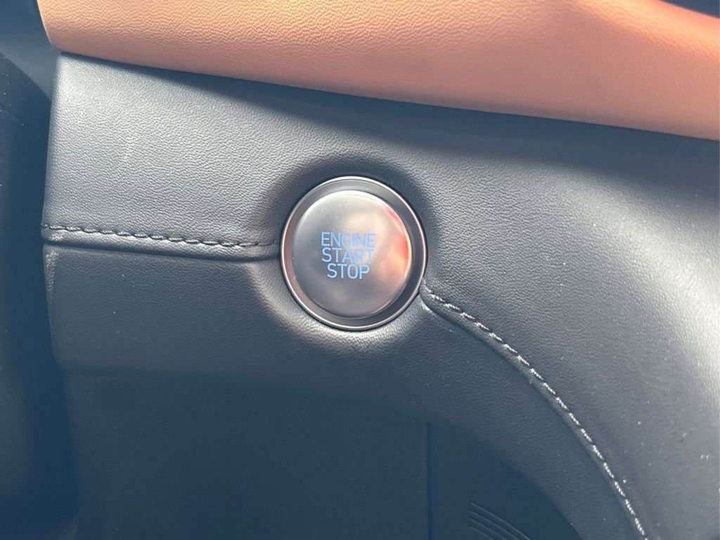 Used 2023 Hyundai Santa Fe Calligraphy image 38