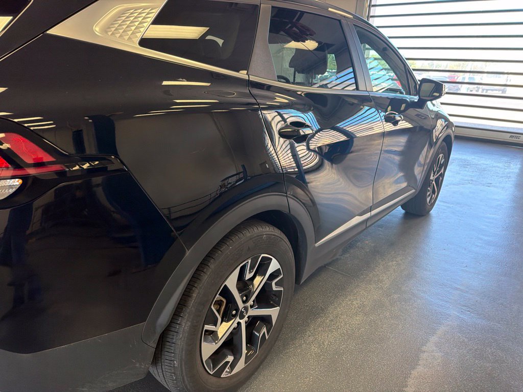 Used 2025 Kia Sportage EX FWD image 6