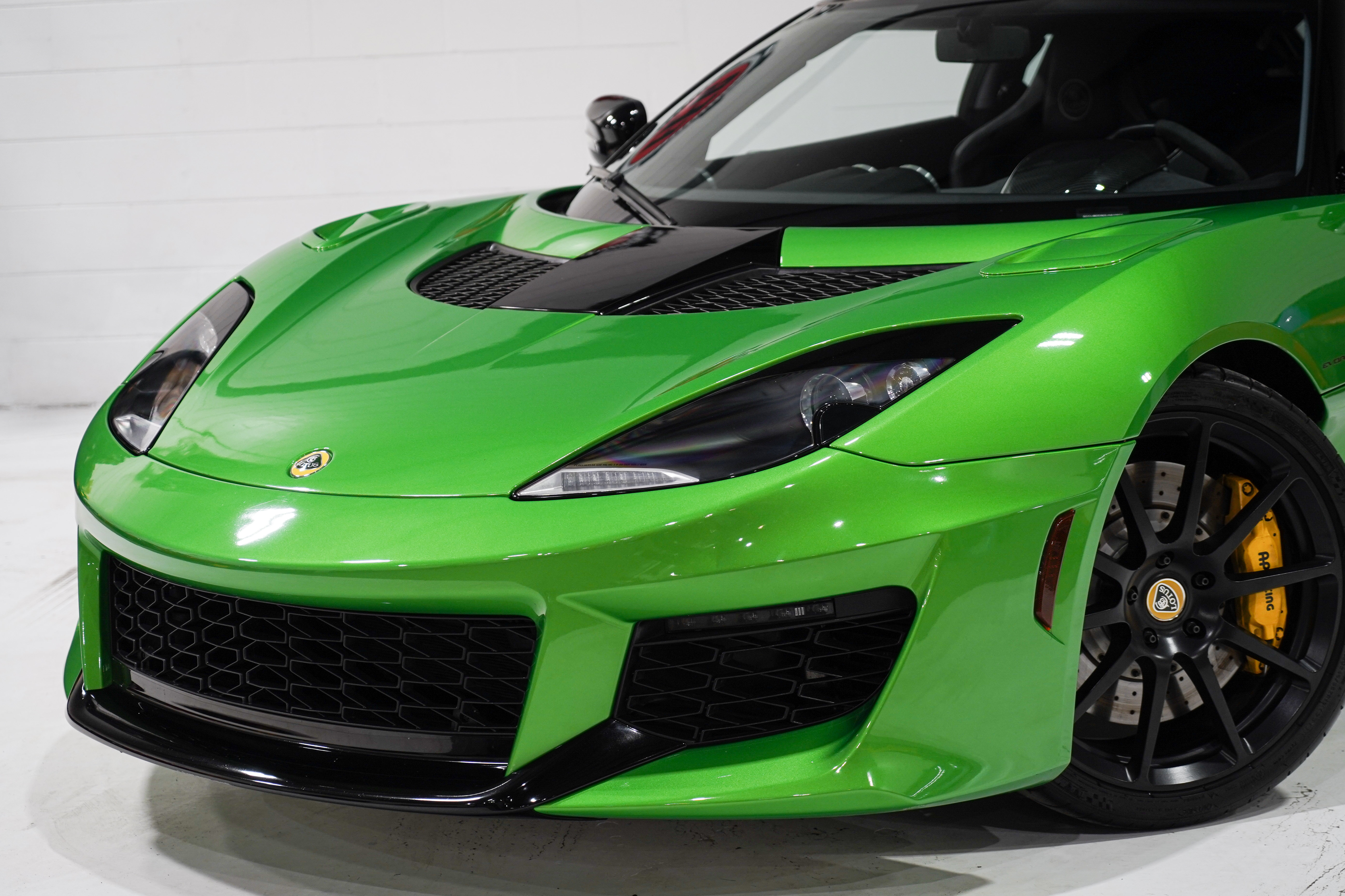 Used 2020 Lotus Evora RWD image 32
