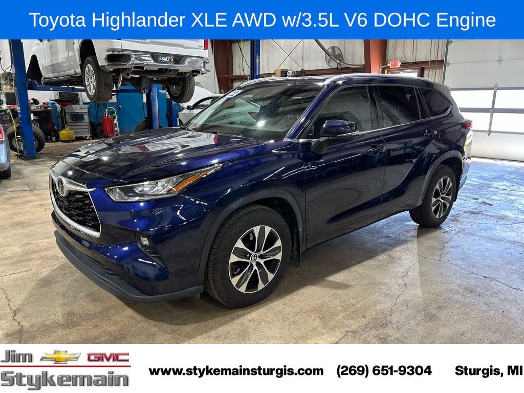 Used 2022 Toyota Highlander XLE