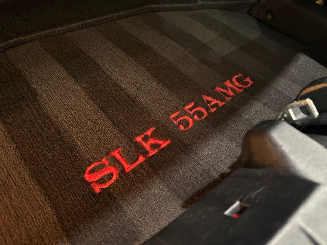 Used 2005 Mercedes-Benz SLK 55 AMG image 38