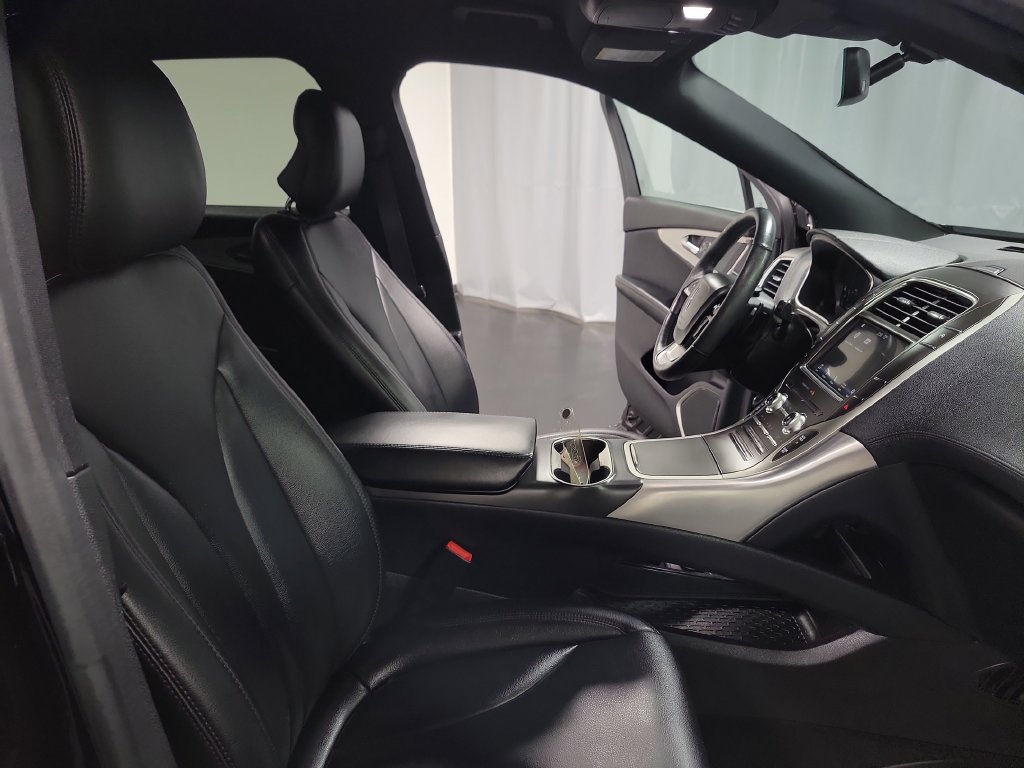 Used 2019 Lincoln Nautilus FWD image 32