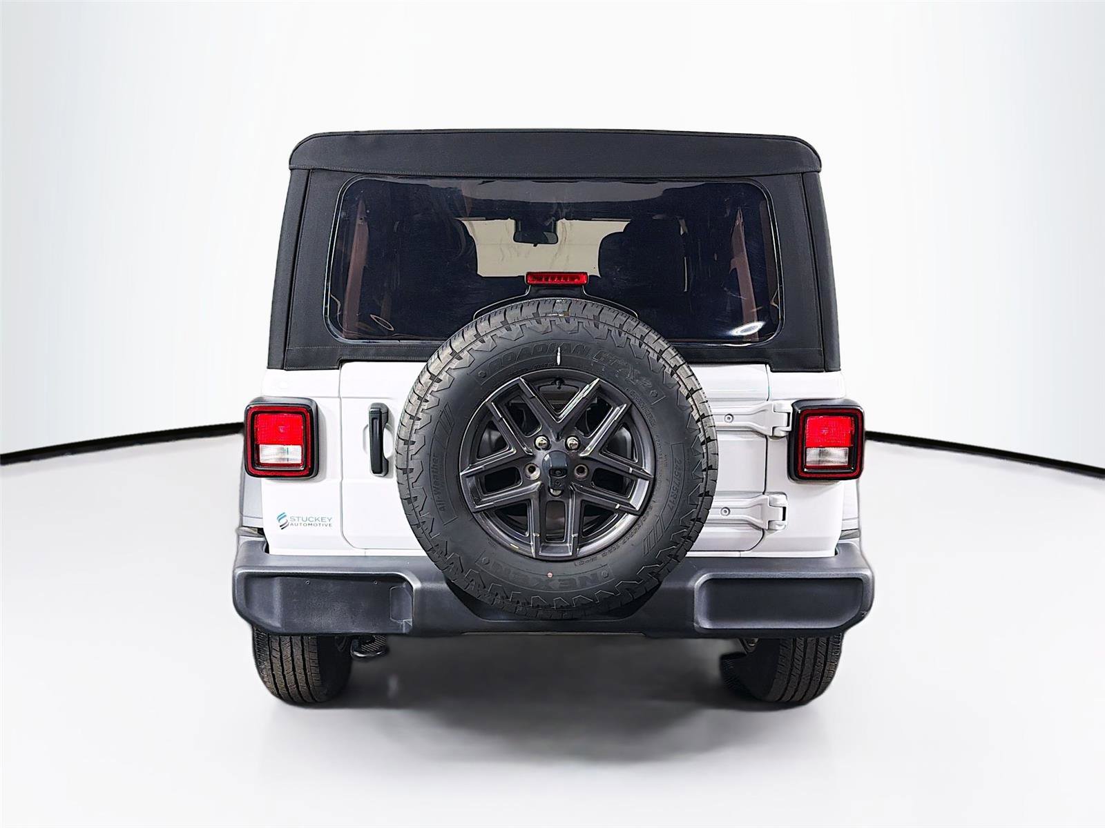 Used 2024 Jeep Wrangler Unlimited Sport AWD/4WD image 6