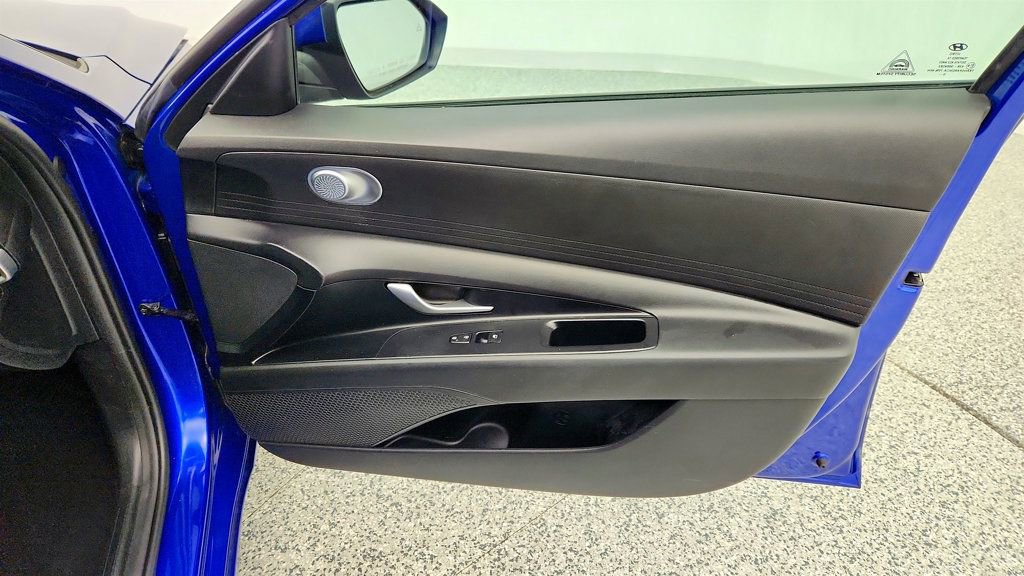 Used 2021 Hyundai Elantra SEL image 24