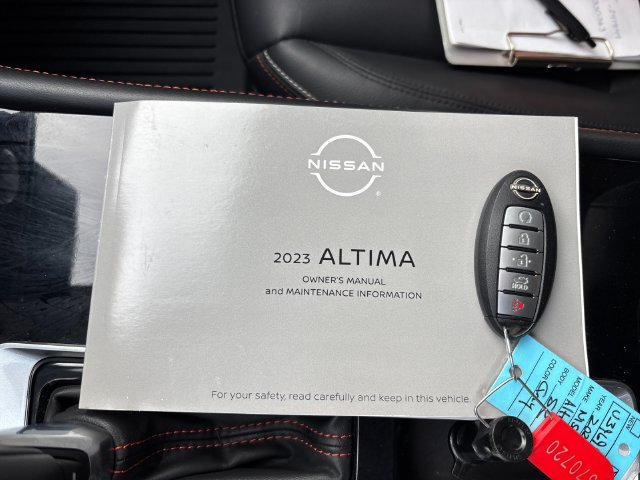 Certified 2023 Nissan Altima 2.5 SR w/ SR Premium Package FWD image 9