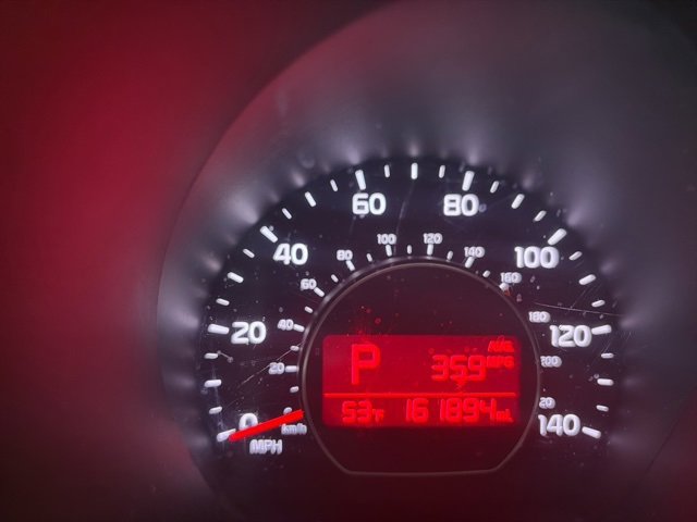 Used 2017 Kia Soul + image 12