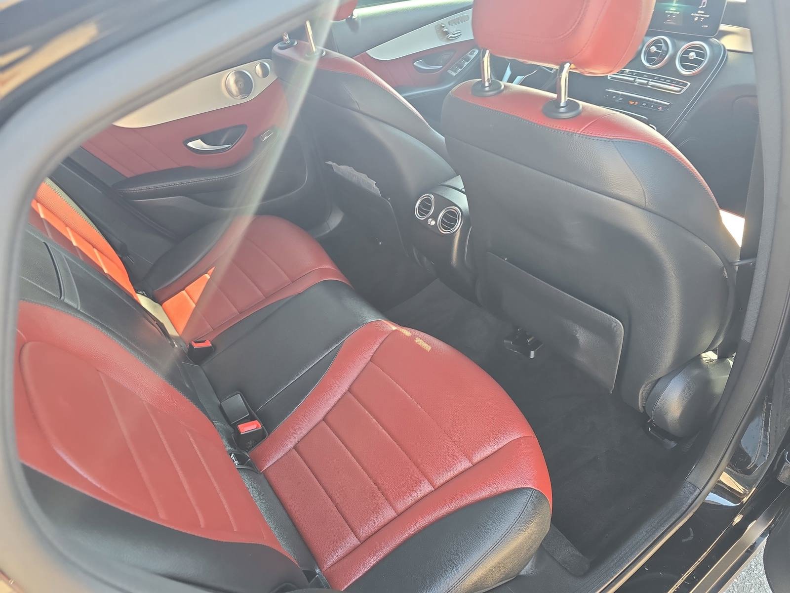 Used 2020 Mercedes-Benz GLC 300 4MATIC Coupe image 12