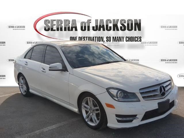 Used 2012 Mercedes-Benz C 300 Sport image 2