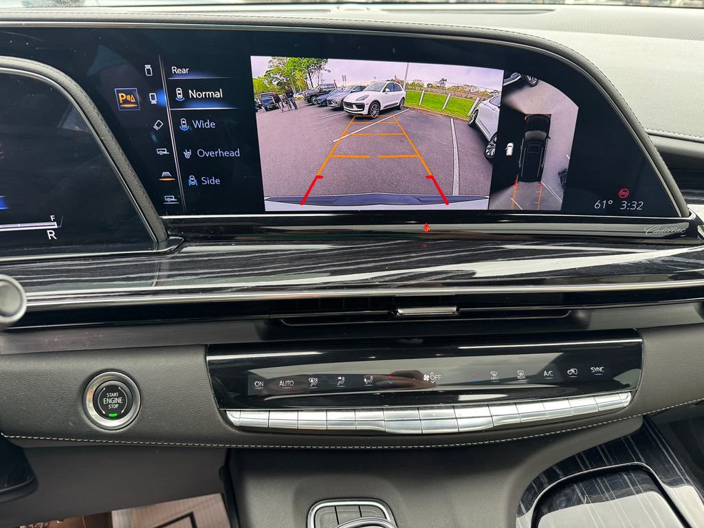 Used 2022 Cadillac Escalade Sport AWD/4WD image 19