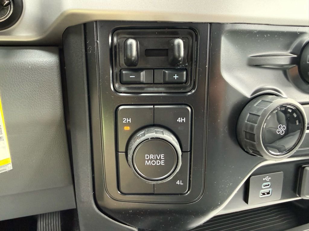 New 2026 Ford F550 4x4 Supercab Super Duty image 37