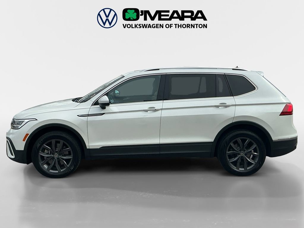 Used 2023 Volkswagen Tiguan SE w/ Panoramic Sunroof Package image 2
