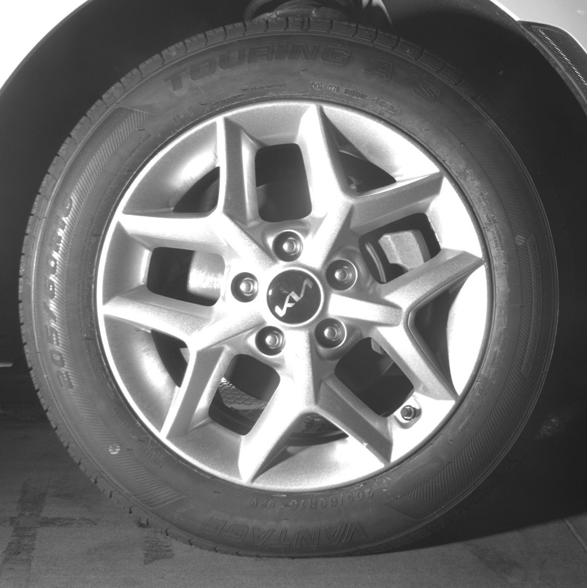 Used 2025 Kia Soul LX w/ LX Technology Package FWD image 12