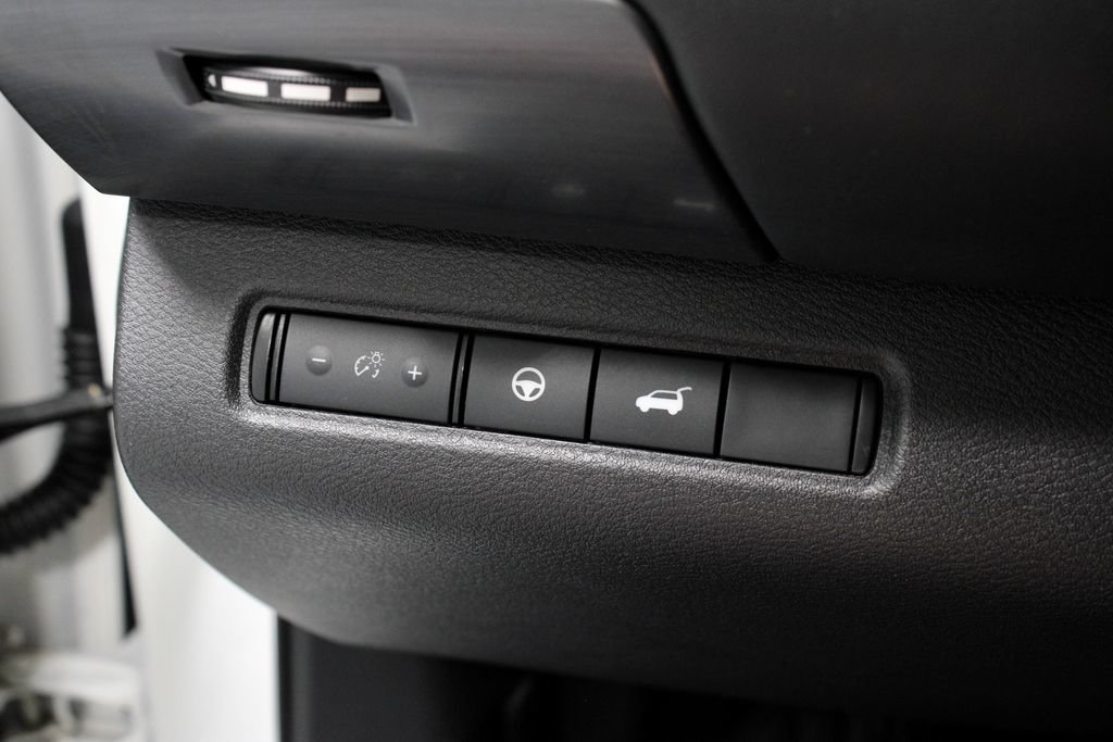Certified 2024 Nissan Pathfinder SL AWD/4WD image 28