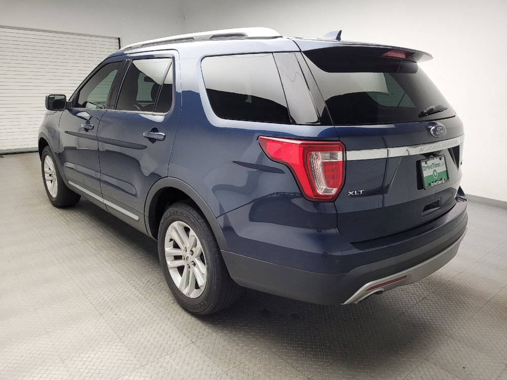 Used 2017 Ford Explorer XLT FWD image 5