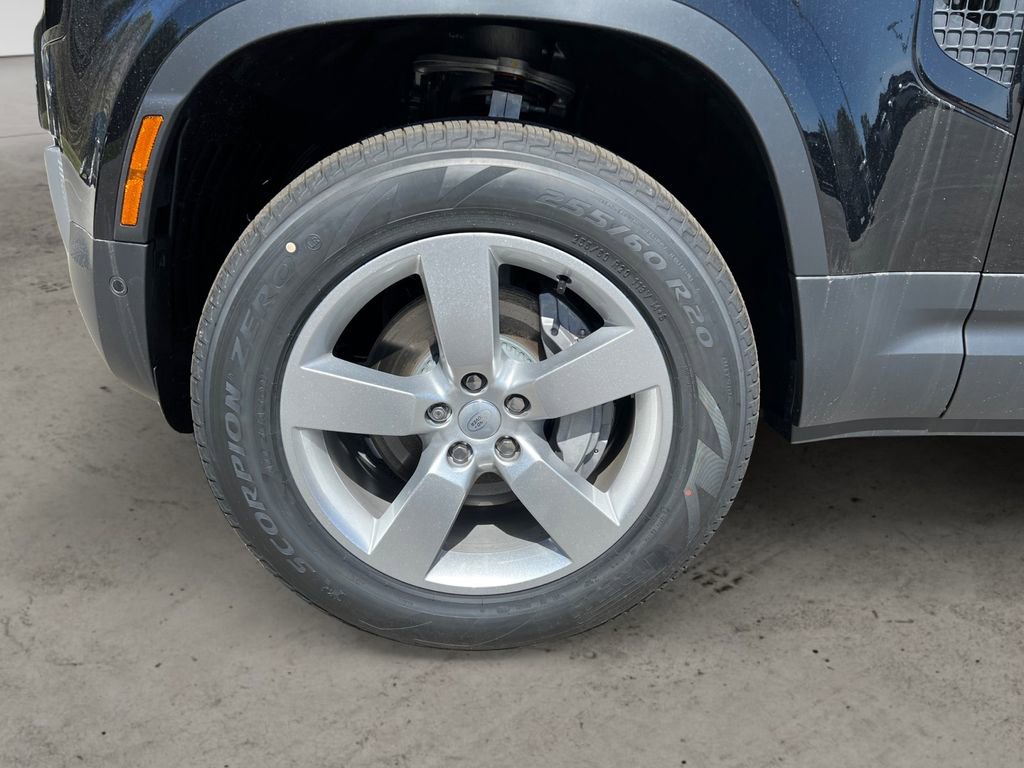 New 2025 Land Rover Defender 110 S image 9