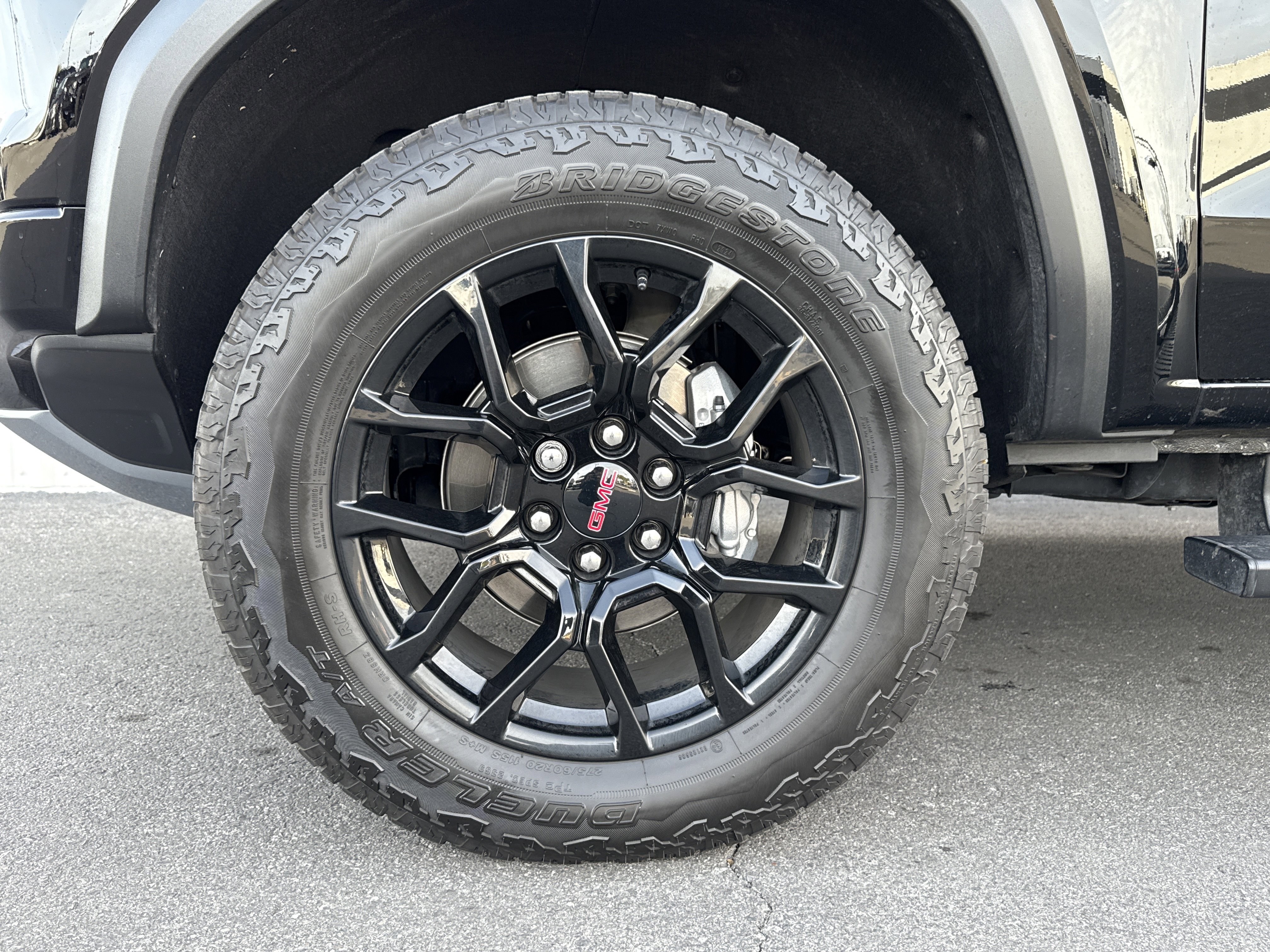 Used 2024 GMC Canyon Denali w/ LPO, Denali Black Edition image 5