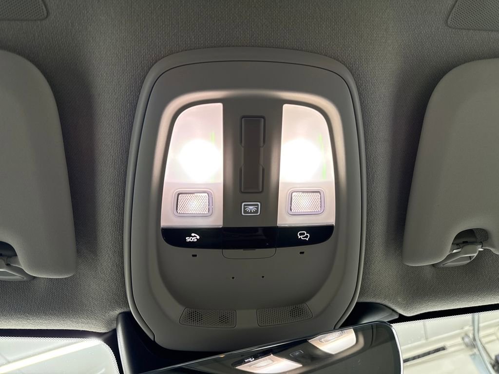 Used 2023 Volvo XC40 B5 Plus w/ Driver Assist Package image 25