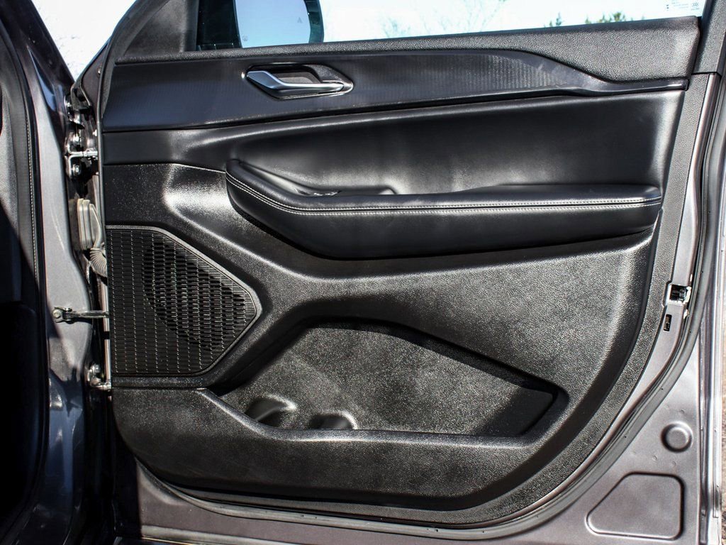 Used 2024 Jeep Grand Cherokee L Laredo AWD/4WD image 13