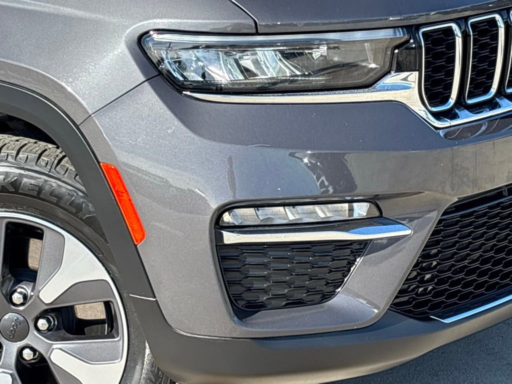 Used 2022 Jeep Grand Cherokee Limited 4xe image 8