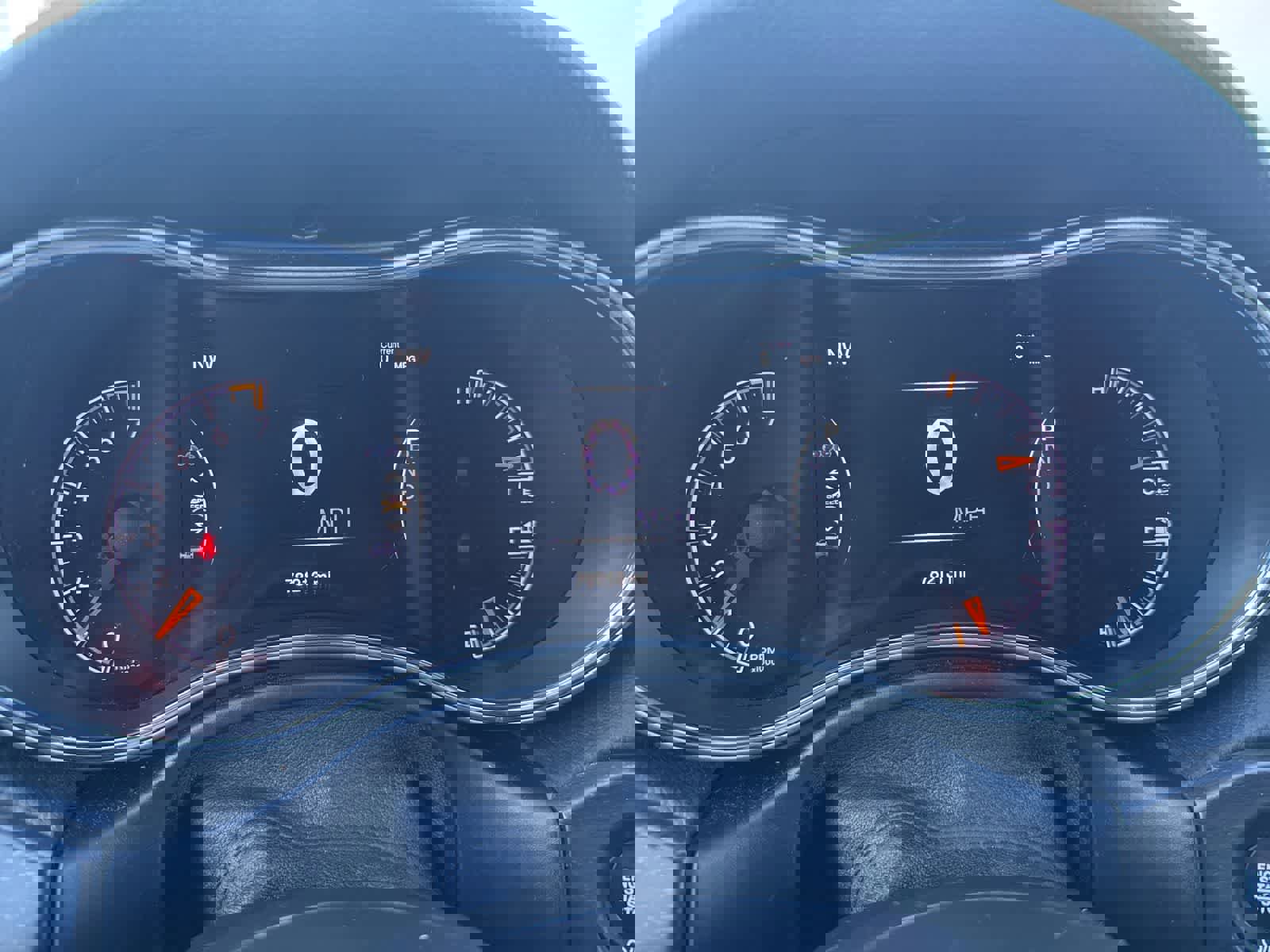 Used 2018 Jeep Grand Cherokee Laredo image 13