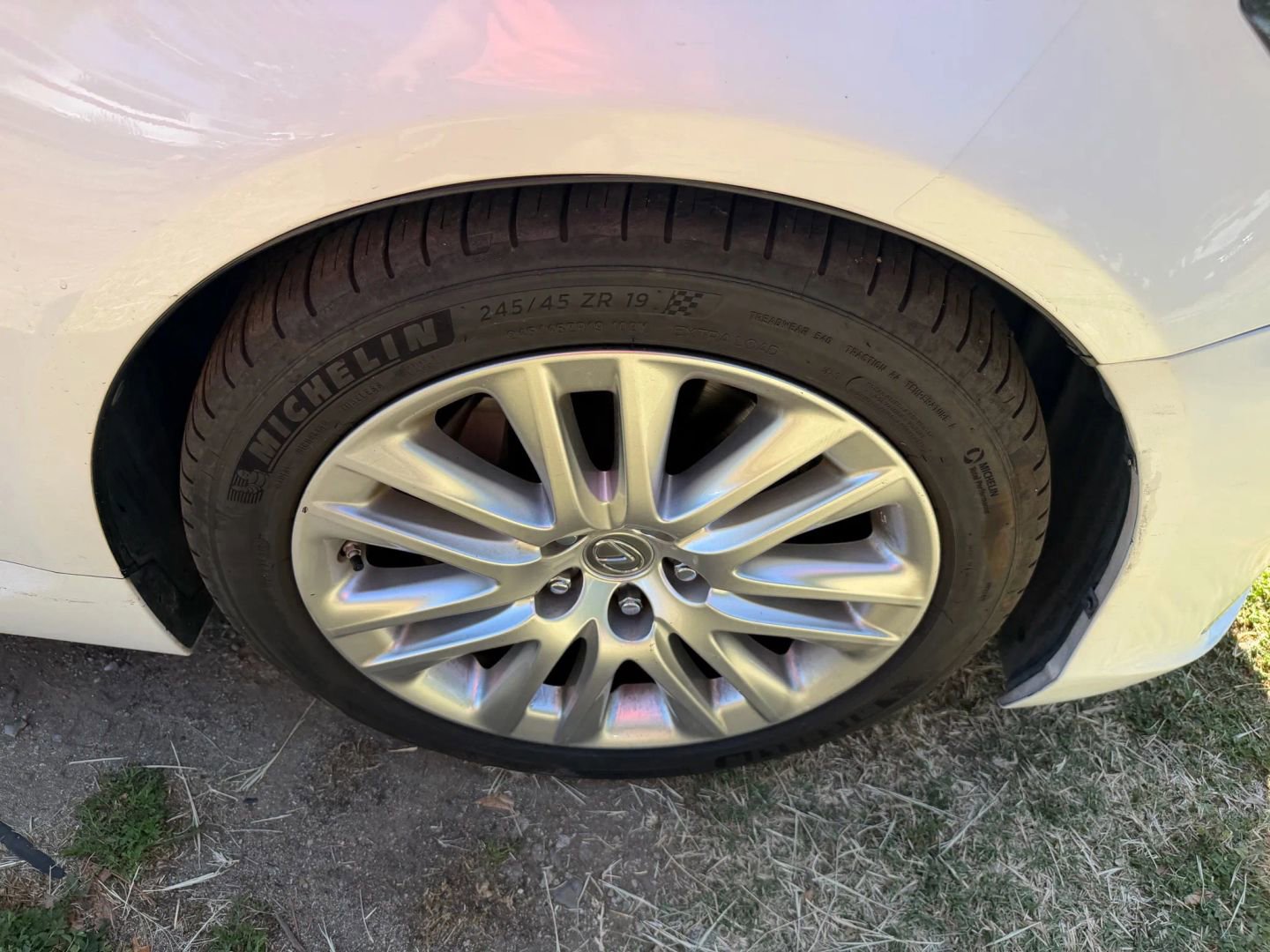 Used 2016 Lexus LS 460 w/ Comfort Package image 32