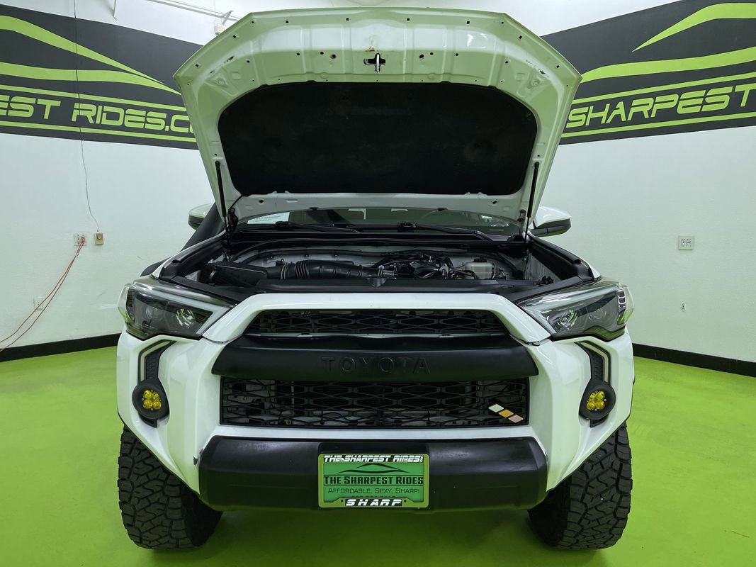 Used 2016 Toyota 4Runner SR5 image 4