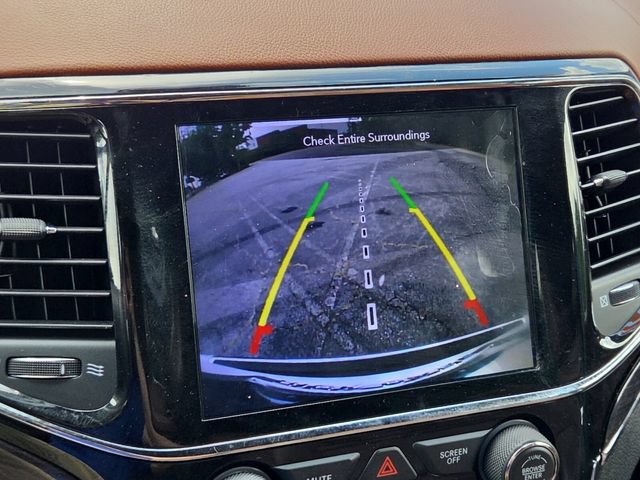 Used 2020 Jeep Grand Cherokee Overland RWD image 23