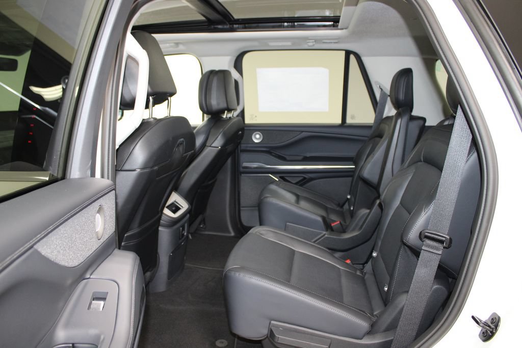 New 2027 Lincoln Navigator Reserve RWD image 26