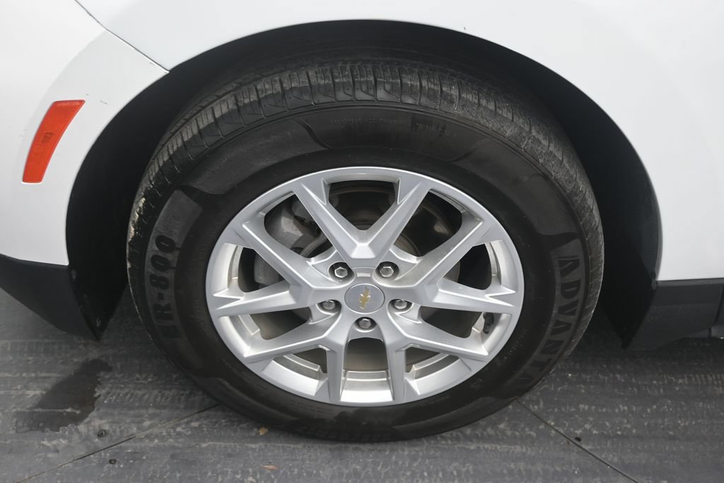 Used 2022 Chevrolet Equinox LS FWD image 9