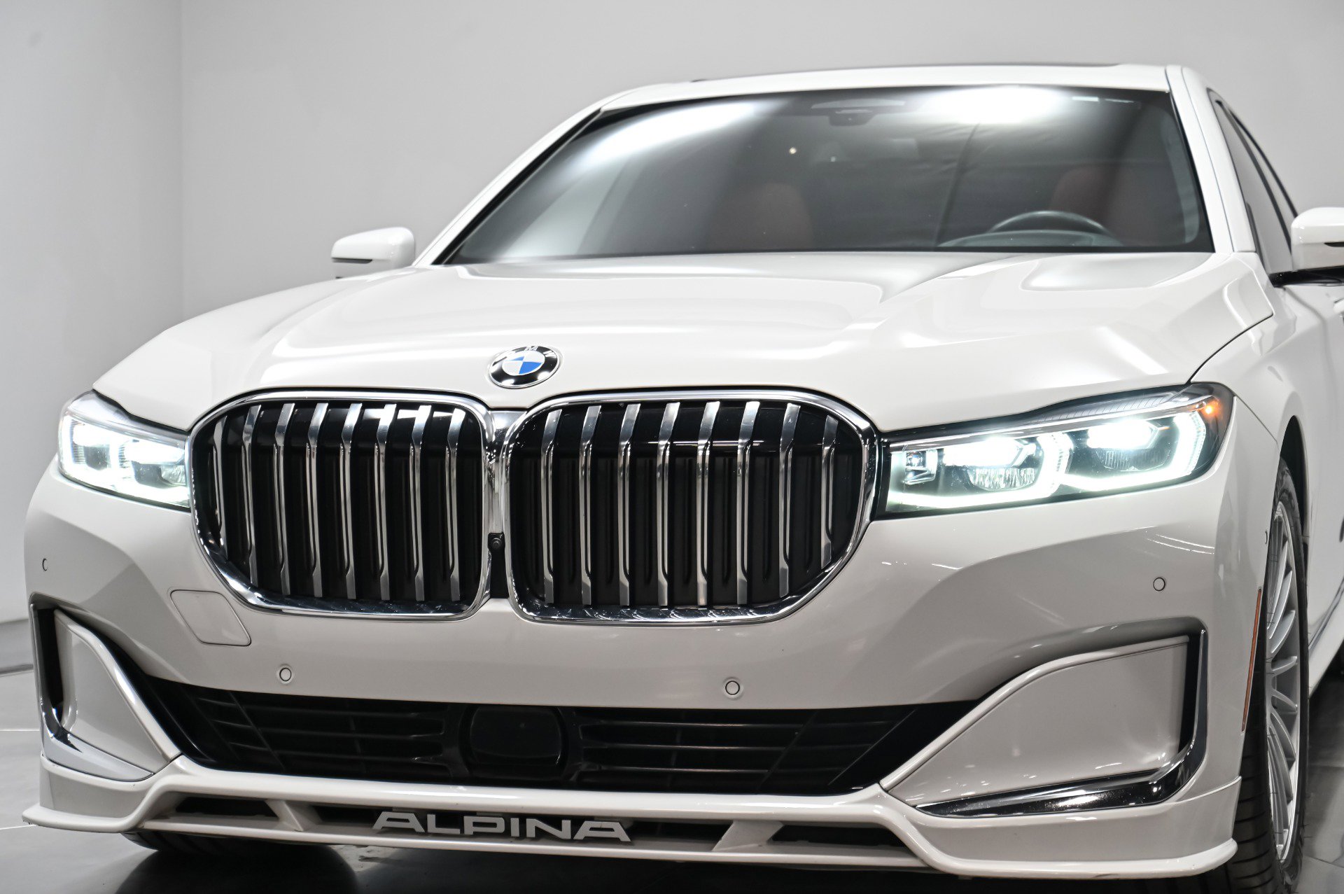Used 2022 BMW ALPINA B7 xDrive w/ Luxury Rear Seating Package AWD/4WD image 61