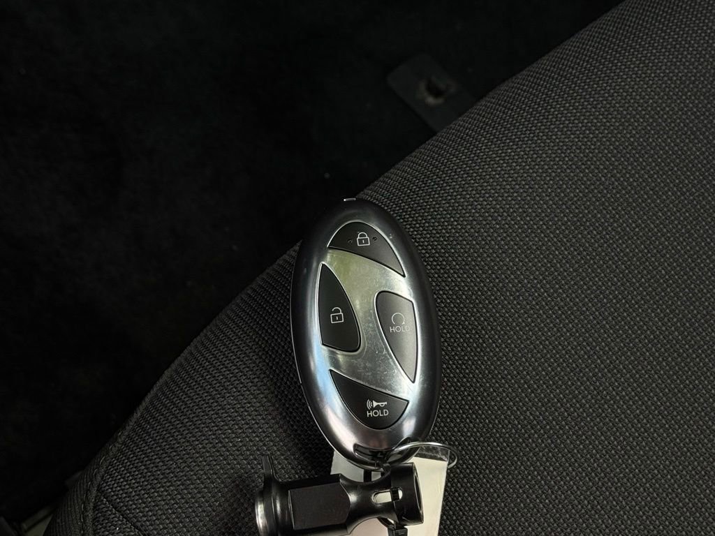 Used 2025 Hyundai Kona SEL AWD/4WD image 32