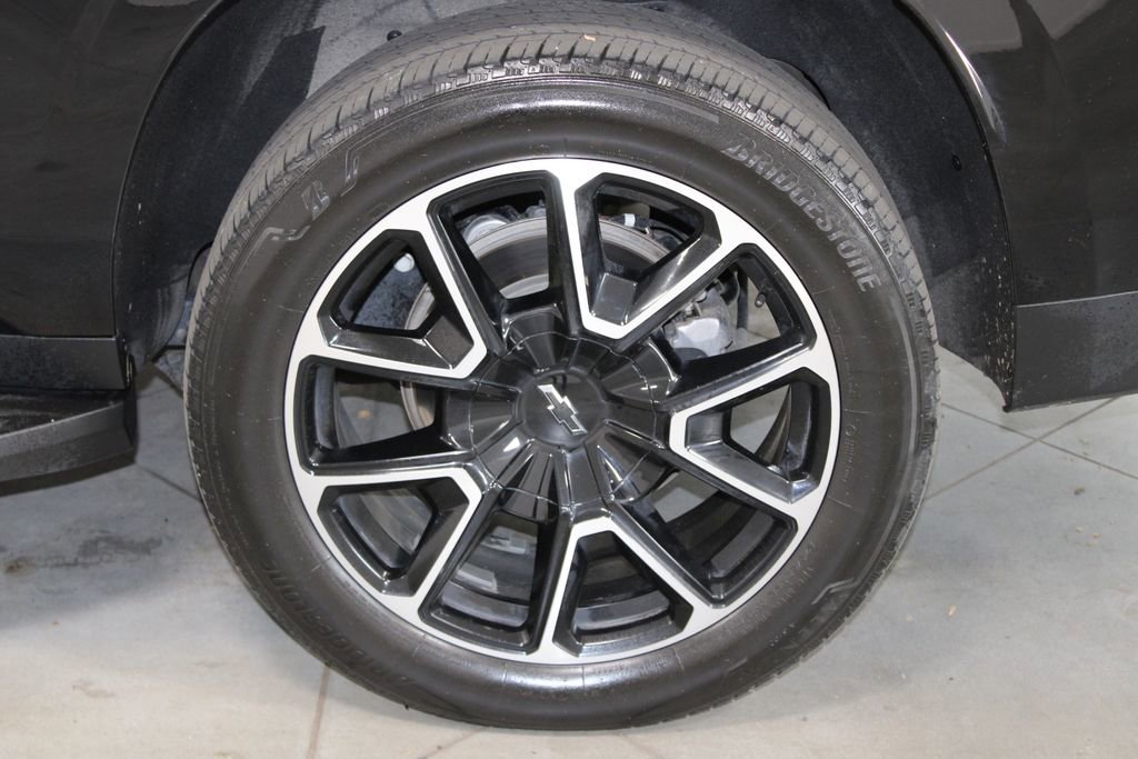 Used 2024 Chevrolet Suburban RST image 20