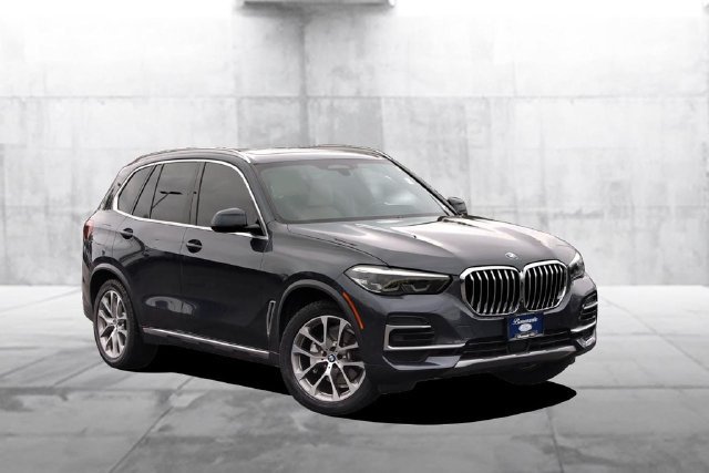 Used 2022 BMW X5 xDrive40i AWD/4WD image 2
