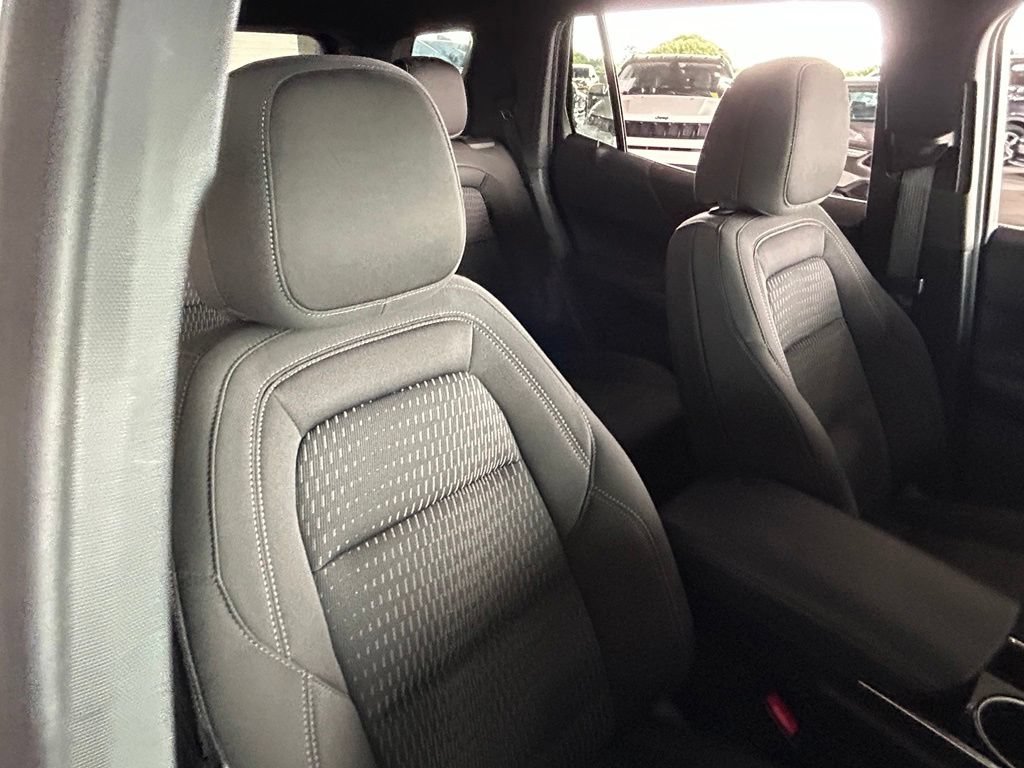 Used 2025 Chevrolet Equinox LT FWD image 33
