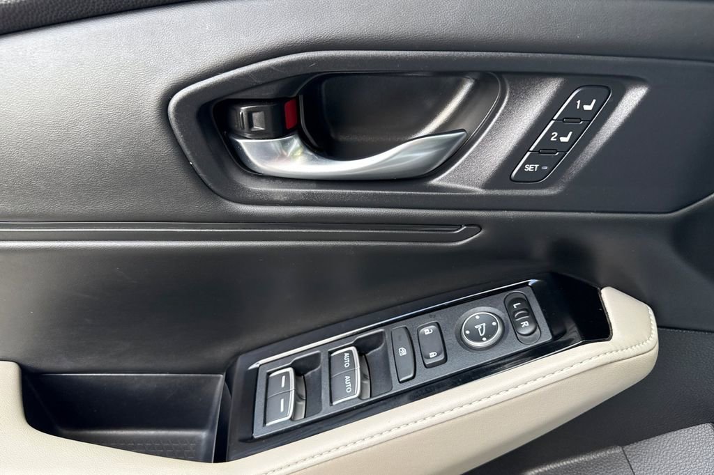 Certified 2024 Honda Accord Touring image 5