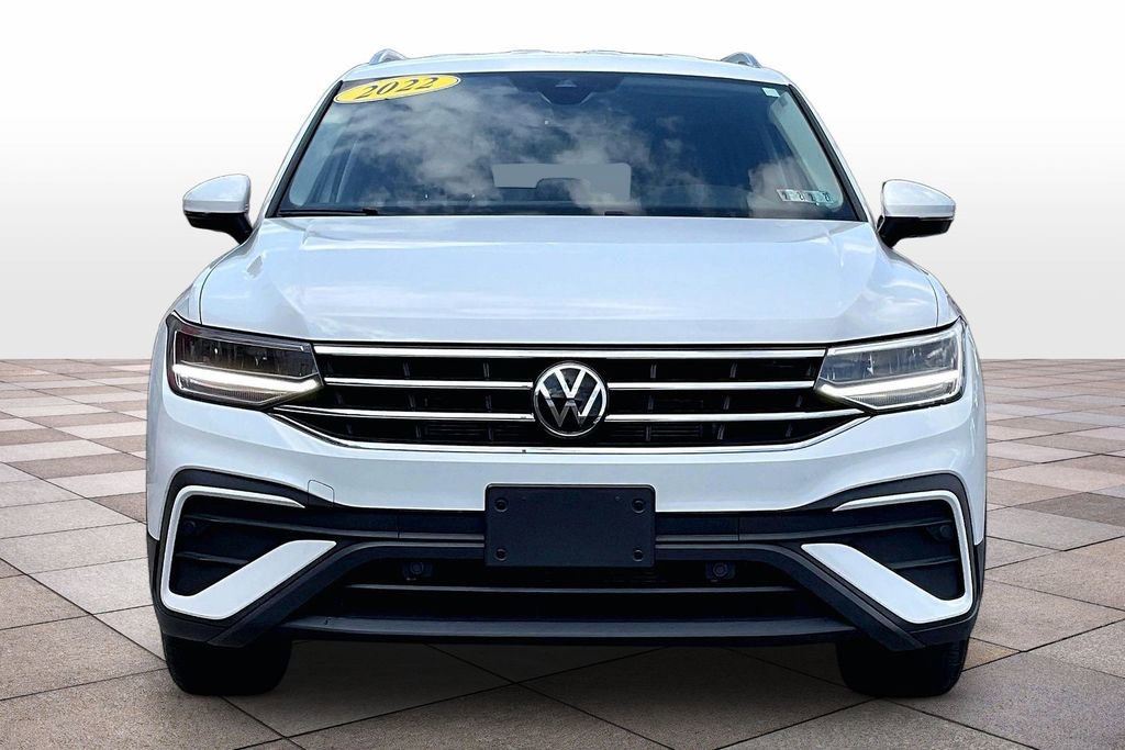 Used 2022 Volkswagen Tiguan SE image 3