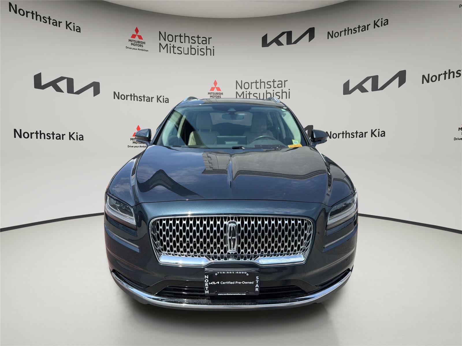 Used 2023 Lincoln Nautilus Reserve AWD/4WD image 8