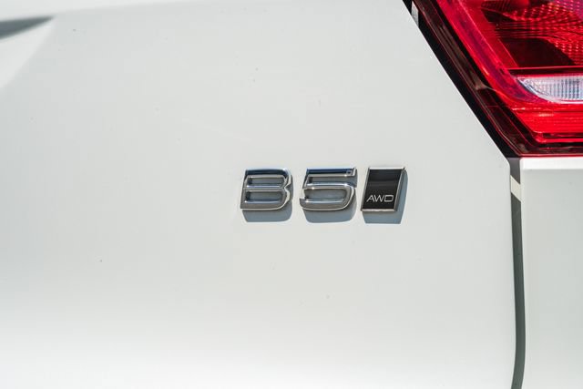 Used 2024 Volvo XC40 B5 Plus w/ Climate Package AWD/4WD image 9