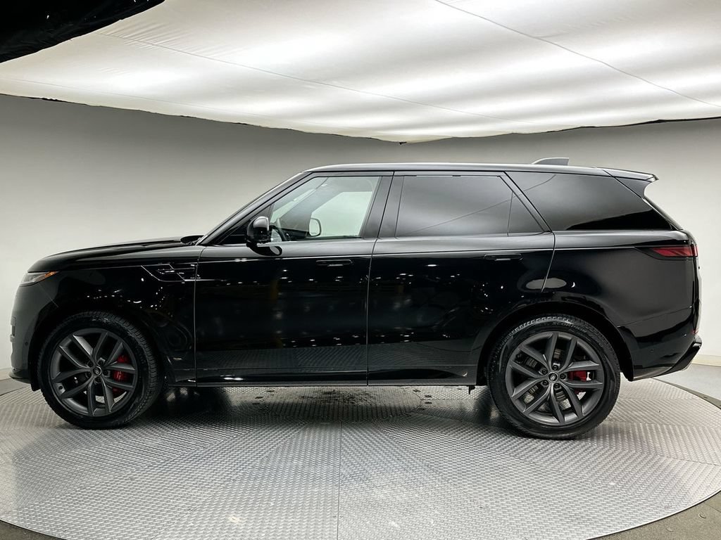 Used 2024 Land Rover Range Rover Sport Dynamic SE AWD/4WD image 10