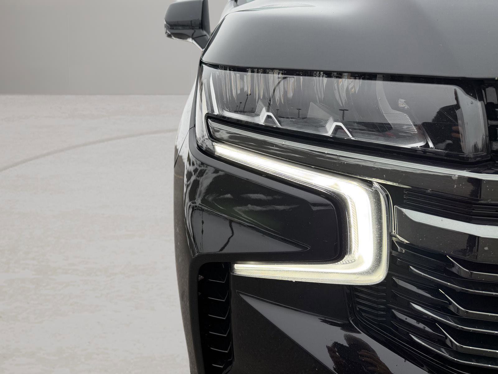 Used 2022 Chevrolet Tahoe RST w/ Sport Performance Package image 12