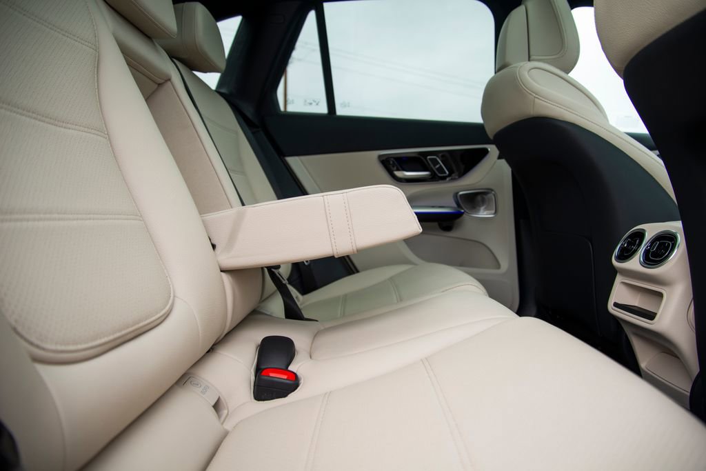 New 2026 Mercedes-Benz GLC 300 GLC 300 image 14